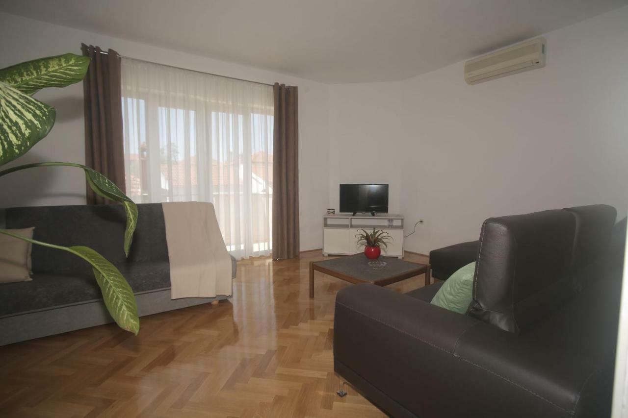 Apartman Ramina 扎达尔 外观 照片